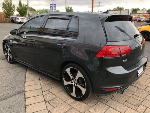 Used 2015 Volkswagen Golf 4-Door FWD image 4