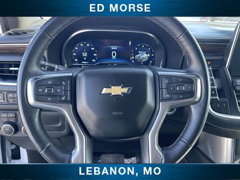 Used 2023 Chevrolet Suburban Premier image 11