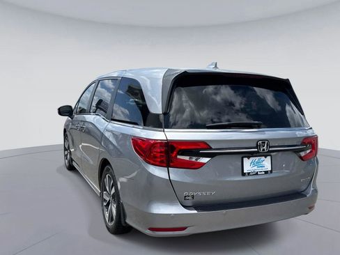Certified 2021 Honda Odyssey Touring image 6