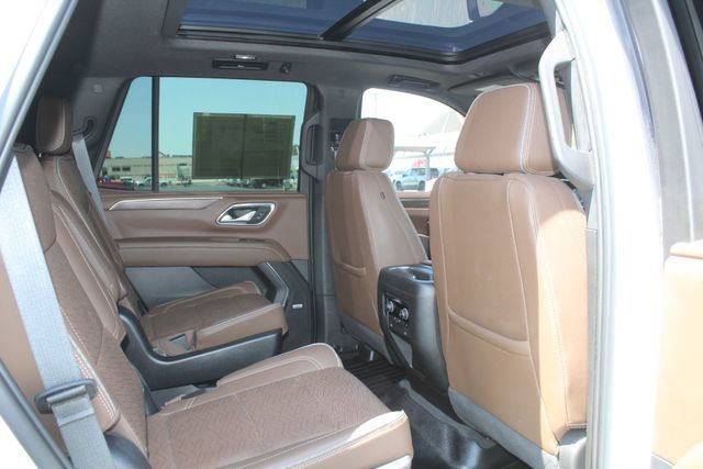 Certified 2023 Chevrolet Tahoe High Country AWD/4WD image 19