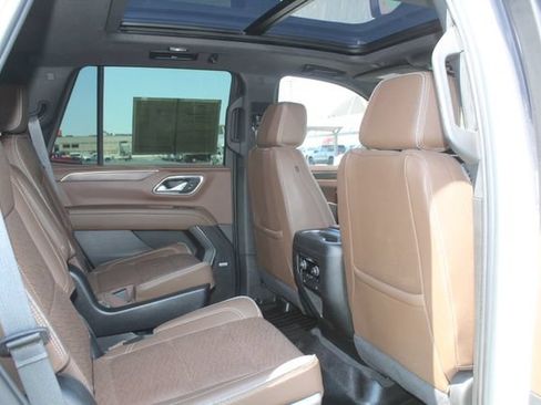 Used 2023 Chevrolet Tahoe High Country AWD/4WD image 19