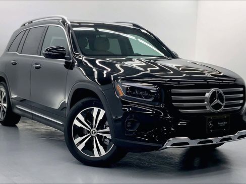 Used 2025 Mercedes-Benz GLB 250 image 6