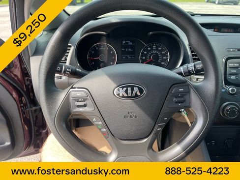 Used 2017 Kia Forte LX FWD image 10