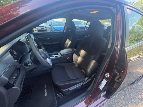 Used 2025 Nissan Sentra SV FWD image 35
