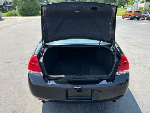 Used 2014 Chevrolet Impala LT w/ LT Sunroof Package image 15