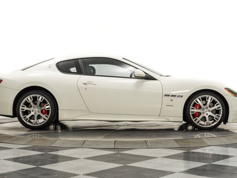 Used 2012 Maserati GranTurismo S image 41