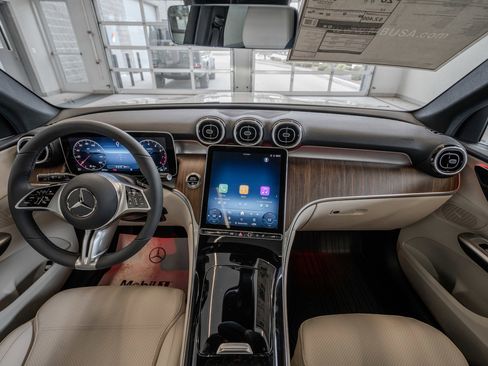 New 2026 Mercedes-Benz GLC 300 4MATIC image 8