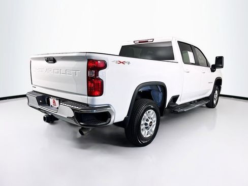 Used 2024 Chevrolet Silverado 2500 LT image 10