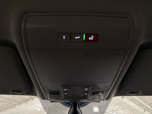 Certified 2023 Volkswagen Atlas SE FWD image 35