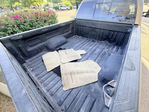 Used 2010 Toyota Tundra 2WD Double Cab image 19