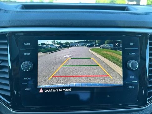 Used 2023 Volkswagen Atlas SE AWD/4WD image 46