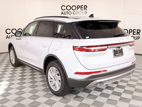 New 2026 Lincoln Corsair Premiere image 23