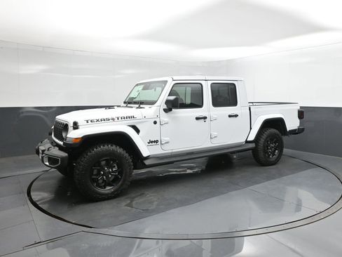 New 2026 Jeep Gladiator Sport AWD/4WD image 34