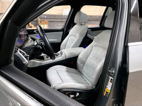 Used 2024 BMW X5 xDrive50e w/ Premium Package image 27