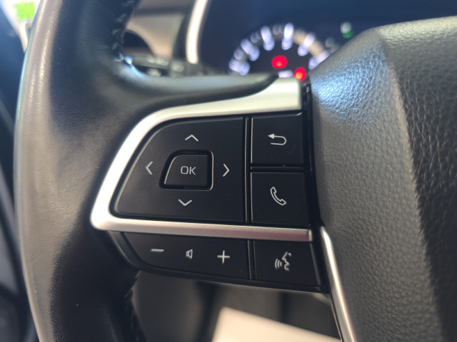 Used 2022 Toyota Highlander XLE AWD/4WD image 15