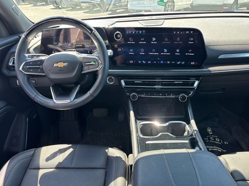 Used 2026 Chevrolet Traverse High Country w/ LPO, Floor Liner Package AWD/4WD image 27