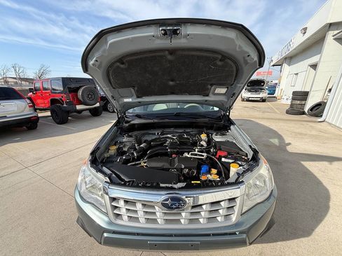 Used 2013 Subaru Forester 2.5X Premium w/ Popular Pkg 3 image 28