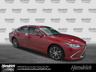 Used 2025 Lexus ES 350 w/ Premium Package