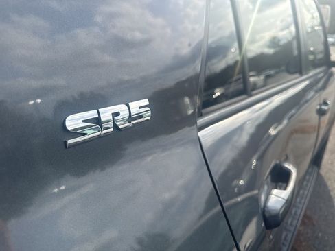 Used 2020 Toyota 4Runner SR5 image 7