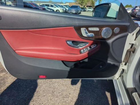 Used 2017 Mercedes-Benz C 300 4MATIC Cabriolet image 2