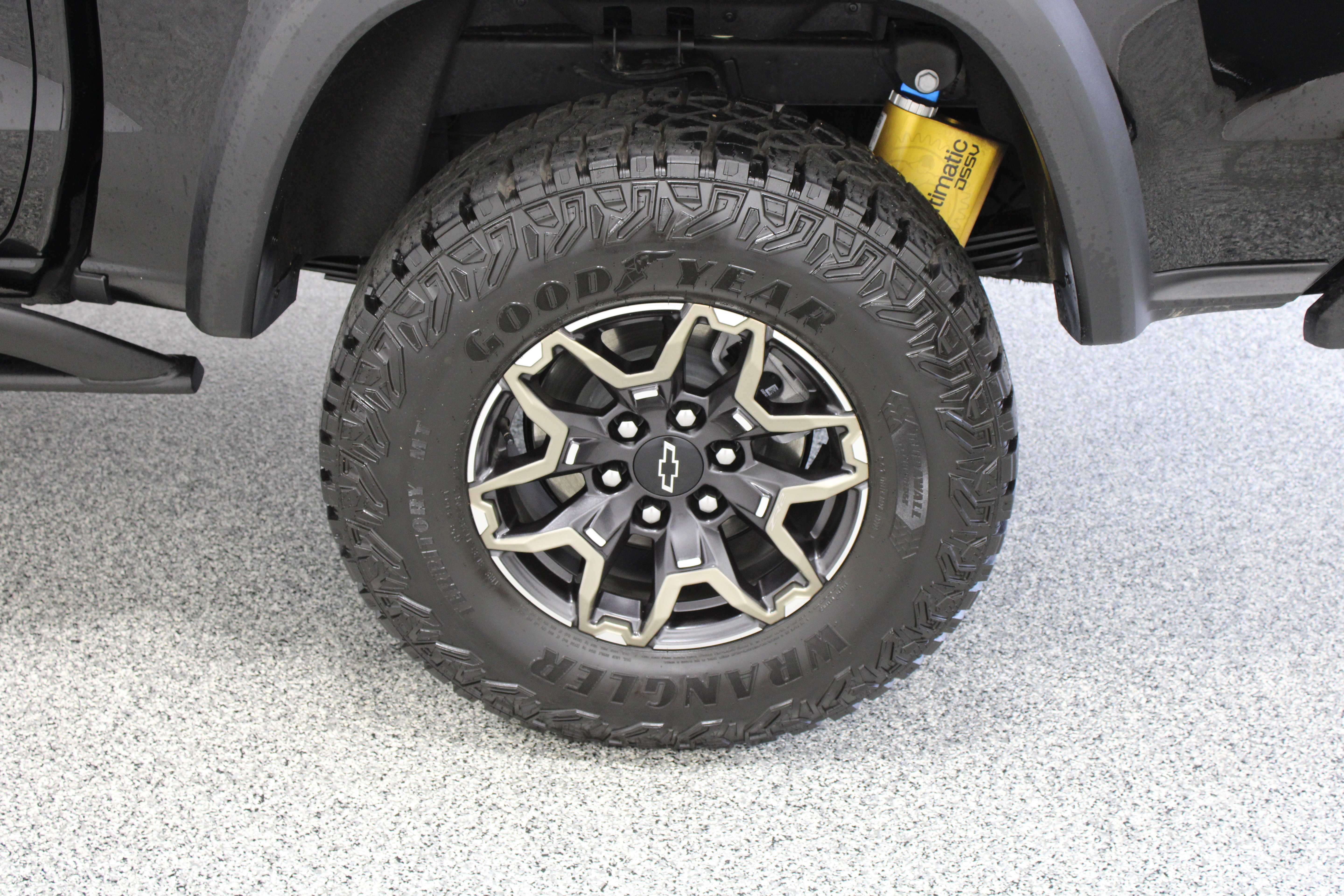 Used 2026 Chevrolet Colorado ZR2 AWD/4WD image 11