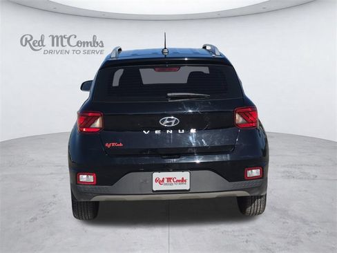 Used 2024 Hyundai Venue SEL FWD image 6