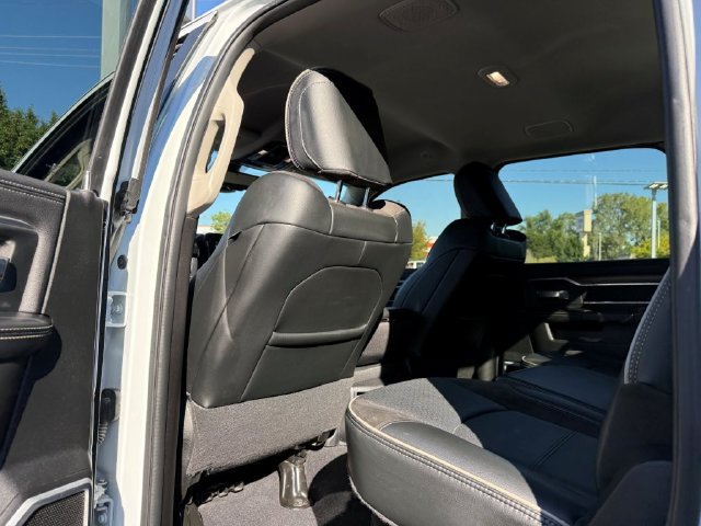 Used 2024 RAM 2500 Laramie AWD/4WD image 17