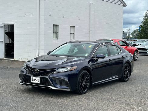 Used 2022 Toyota Camry XSE w/ Cold Weather Package AWD/4WD image 8