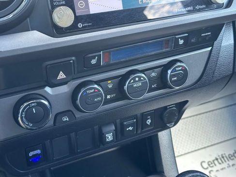 Used 2023 Toyota Tacoma TRD Off-Road w/ TRD Premium Off Road Package image 30