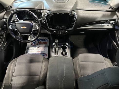 Used 2018 Chevrolet Traverse LT w/ LPO, Floor Liner Package AWD/4WD image 28