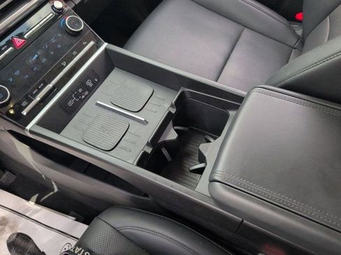 Used 2025 Hyundai Santa Fe SEL FWD image 23