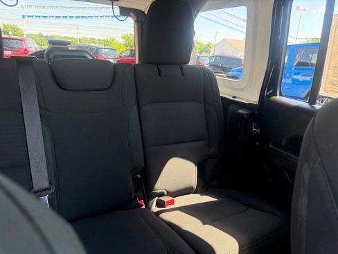 Used 2022 Jeep Wrangler Unlimited Sport AWD/4WD image 60