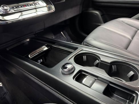 Used 2023 Lincoln Corsair AWD image 18