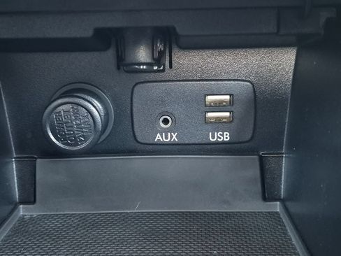 Used 2015 Subaru Legacy 2.5i Limited w/ Popular Package #4 AWD/4WD image 31
