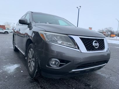 Used 2016 Nissan Pathfinder SV