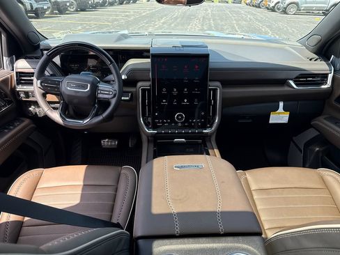 New 2026 GMC Yukon XL Denali Ultimate AWD/4WD image 30