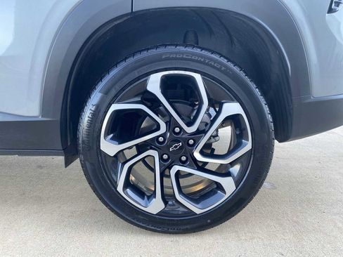 Used 2024 Chevrolet Trax RS w/ Sunroof Package image 31