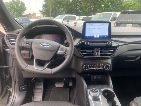 Used 2025 Ford Escape ST-Line FWD image 12