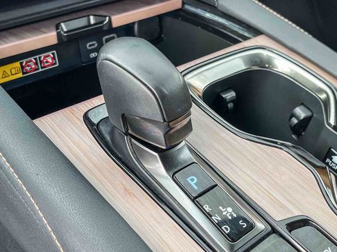 Certified 2024 Lexus RX 350h w/ Convenience Package image 19