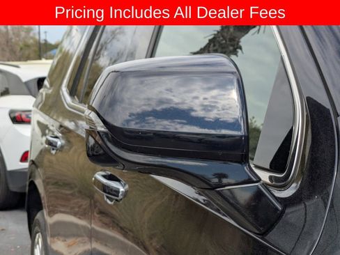 Used 2022 GMC Yukon Denali w/ Advanced Technology Package AWD/4WD image 11