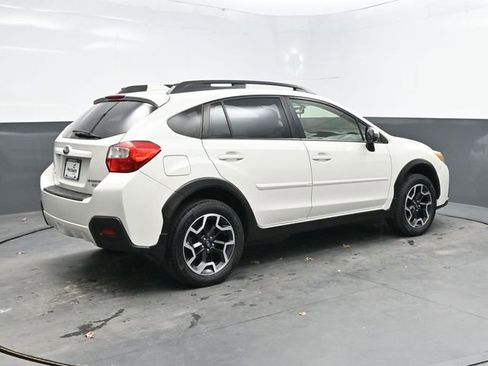 Used 2017 Subaru Crosstrek 2.0i Limited image 7