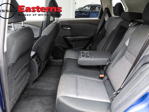 Used 2022 Nissan Rogue SV image 35