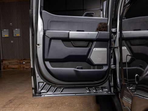 Used 2023 Ford F250 Lariat w/ Lariat Ultimate Package image 37