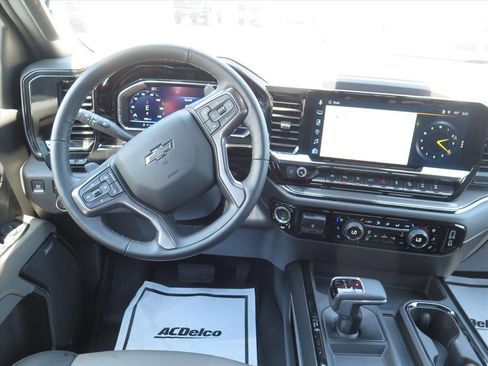Used 2025 Chevrolet Silverado 1500 ZR2 w/ Technology Package AWD/4WD image 23
