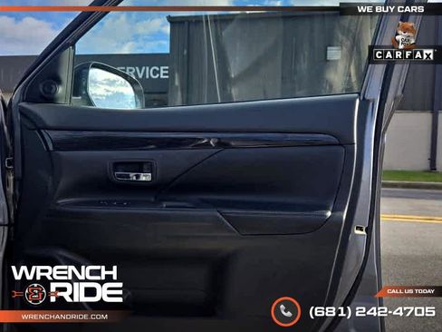 Used 2016 Mitsubishi Outlander SEL image 56