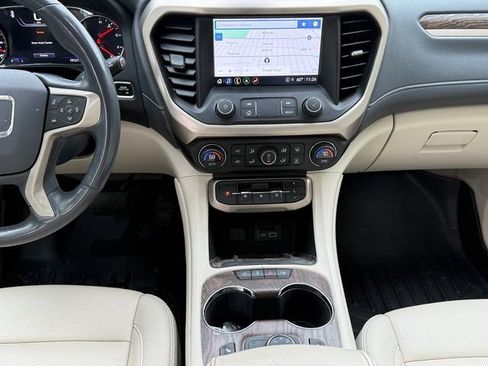 Used 2021 GMC Acadia Denali w/ Denali Ultimate Package AWD/4WD image 14