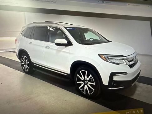 Used 2022 Honda Pilot Touring image 4
