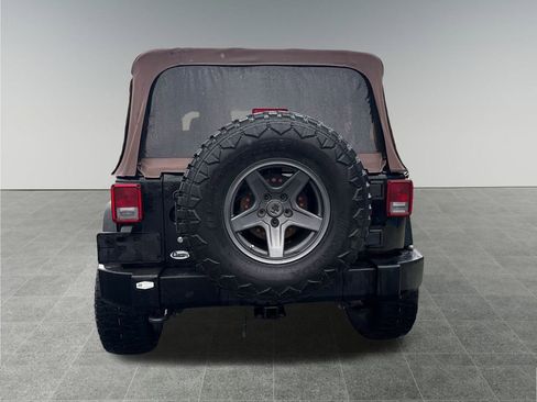 Used 2012 Jeep Wrangler Sport image 4