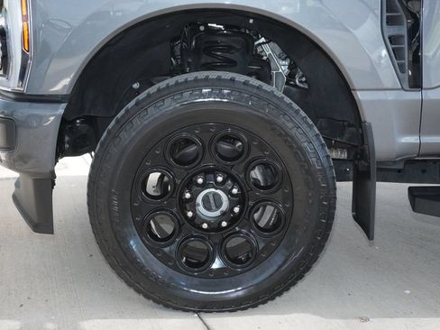 Used 2024 Ford F250 Lariat w/ Lariat Ultimate Package AWD/4WD image 12