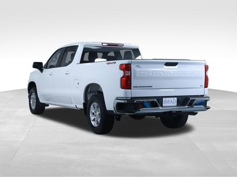 Used 2021 Chevrolet Silverado 1500 LT w/ Fleet Comfort Package AWD/4WD image 11